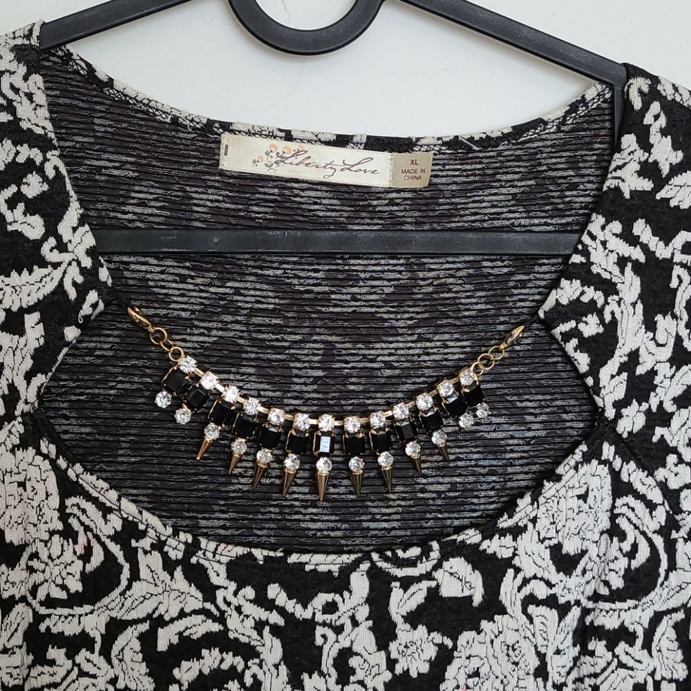 Liberty Love Peplum Dress - Picture 3 of 4